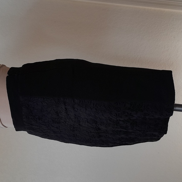 EUC- Anthropologie Pencil Skirt - Picture 3 of 17